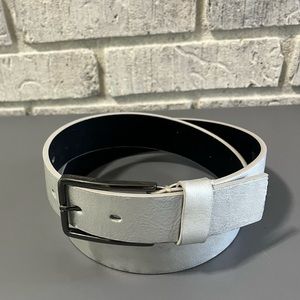 Kenneth Cole silver belt Size 36